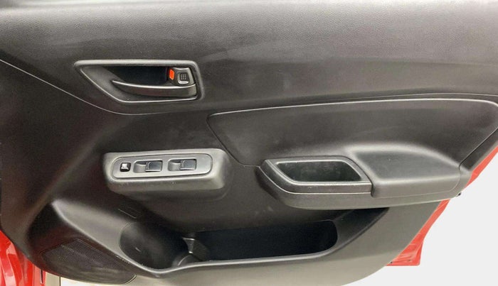 2018 Maruti Swift LXI, Petrol, Manual, 21,095 km, Driver Side Door Panels Control