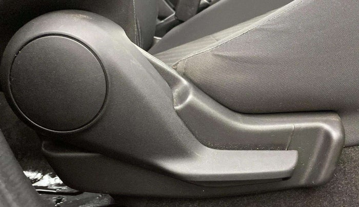 2018 Maruti Swift LXI, Petrol, Manual, 21,095 km, Driver Side Adjustment Panel