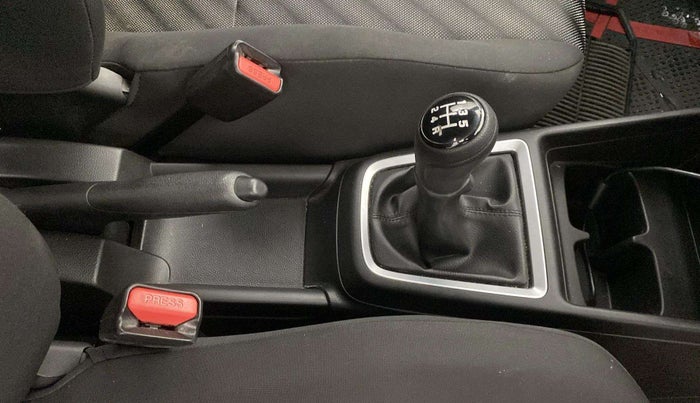 2018 Maruti Swift LXI, Petrol, Manual, 21,095 km, Gear Lever
