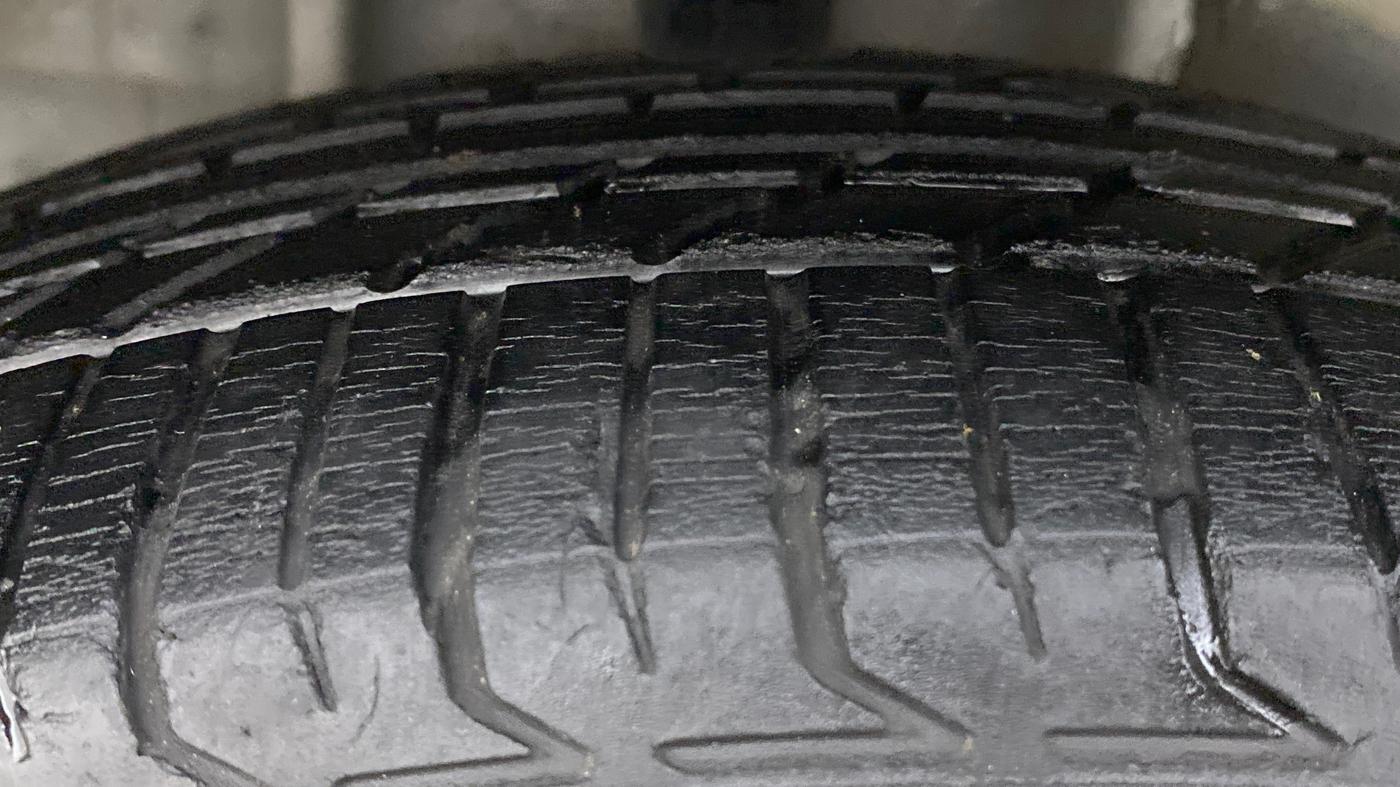2018 Tata Tiago XT 1.2 REVOTRON, Petrol, Manual, 64,918 km, Right Rear Tyre Tread