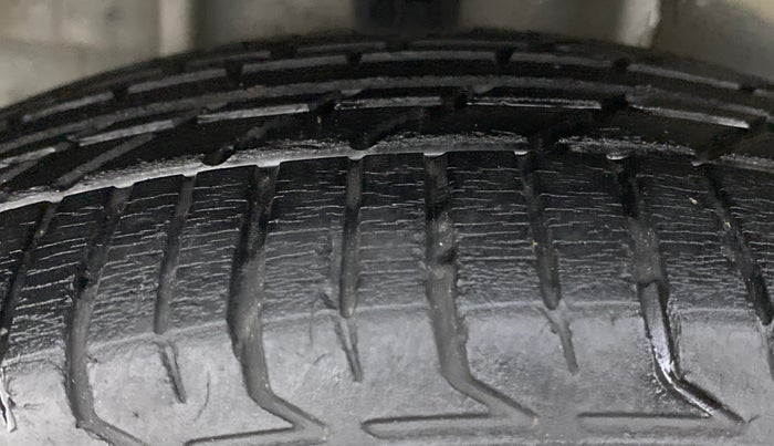 2018 Tata Tiago XT 1.2 REVOTRON, Petrol, Manual, 64,918 km, Right Rear Tyre Tread