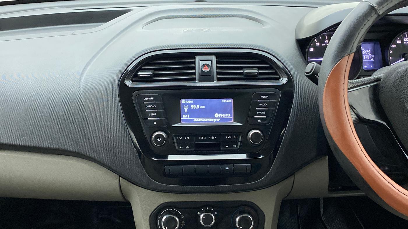2018 Tata Tiago XT 1.2 REVOTRON, Petrol, Manual, 64,918 km, Air Conditioner