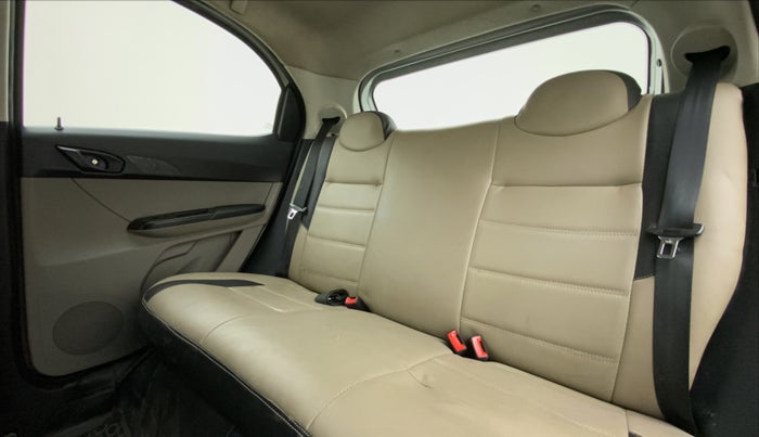 2018 Tata Tiago XT 1.2 REVOTRON, Petrol, Manual, 64,918 km, Right Side Rear Door Cabin