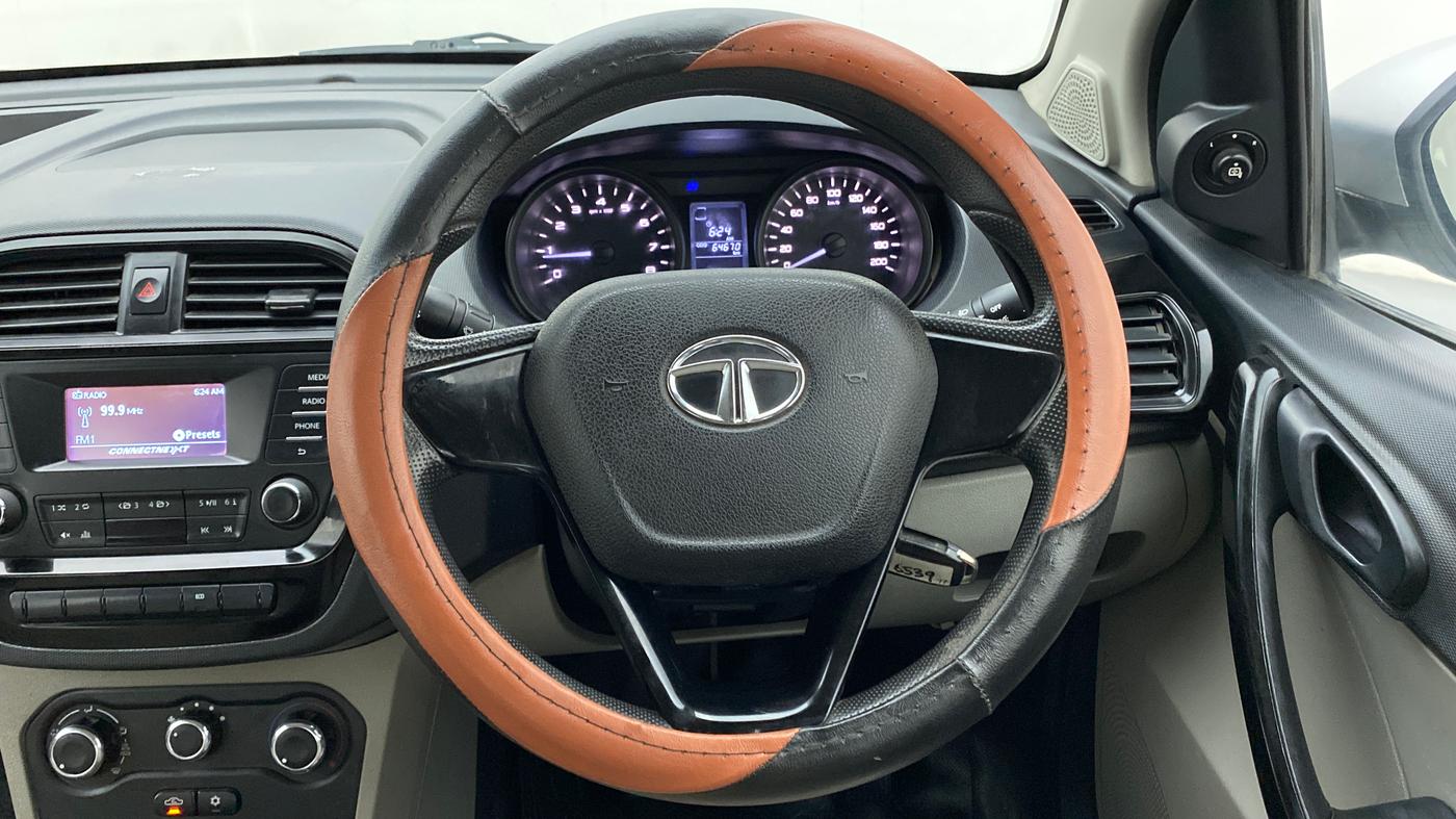 2018 Tata Tiago XT 1.2 REVOTRON, Petrol, Manual, 64,918 km, Steering Wheel Close Up