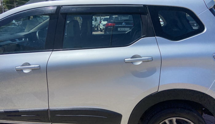 2022 Renault TRIBER RXZ, Petrol, Manual, 26,587 km, Rear left door - Slightly dented
