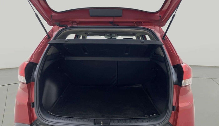 2018 Hyundai Creta SX AT 1.6 PETROL, Petrol, Automatic, 30,446 km, Dicky (Boot door) - Boot space light has minor damage