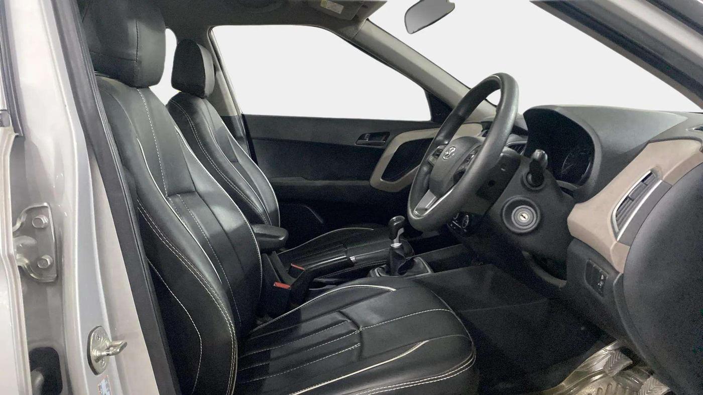 2018 Hyundai Creta E PLUS 1.6 PETROL, Petrol, Manual, 74,350 km, Right Side Front Door Cabin