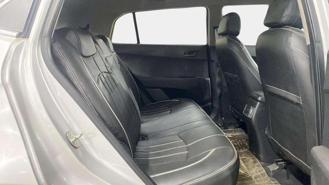 2018 Hyundai Creta E PLUS 1.6 PETROL, Petrol, Manual, 74,350 km, Right Side Rear Door Cabin