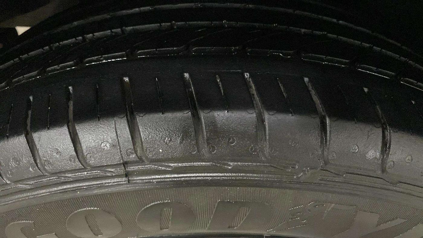 2018 Hyundai Creta E PLUS 1.6 PETROL, Petrol, Manual, 74,350 km, Right Rear Tyre Tread