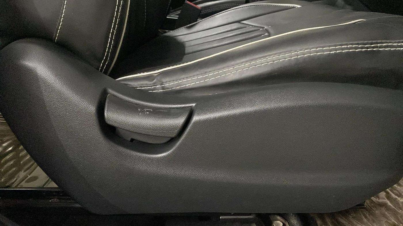 2018 Hyundai Creta E PLUS 1.6 PETROL, Petrol, Manual, 74,350 km, Driver Side Adjustment Panel