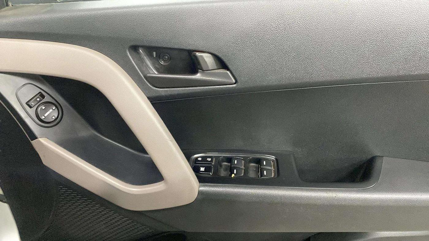 2018 Hyundai Creta E PLUS 1.6 PETROL, Petrol, Manual, 74,350 km, Driver Side Door Panels Control
