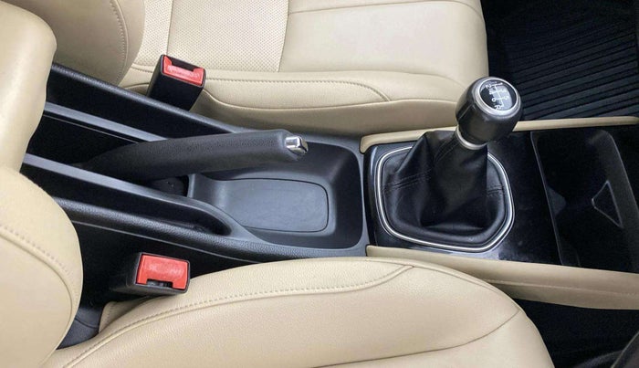 2020 Honda City 1.5L I-VTEC ZX, Petrol, Manual, 68,276 km, Gear Lever