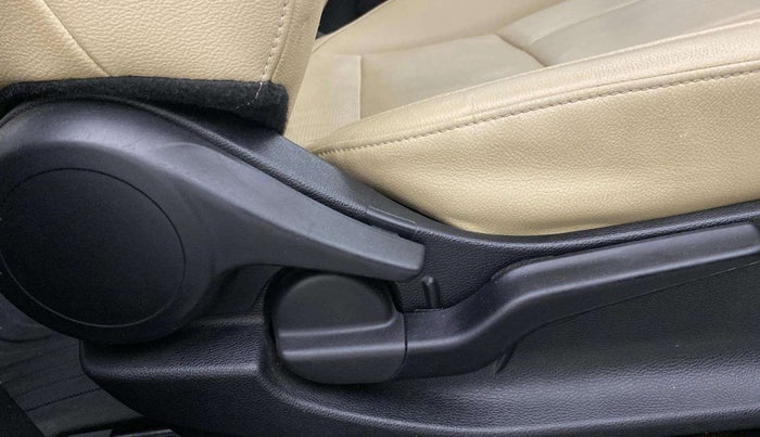 2020 Honda City 1.5L I-VTEC ZX, Petrol, Manual, 68,276 km, Driver Side Adjustment Panel