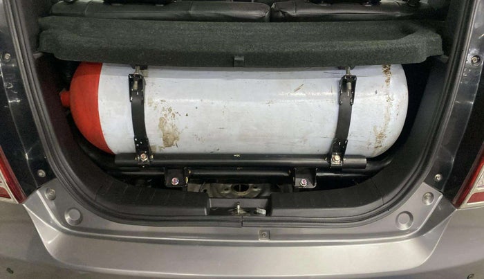 2018 Maruti Wagon R 1.0 LXI CNG, CNG, Manual, 20,605 km, Boot Inside