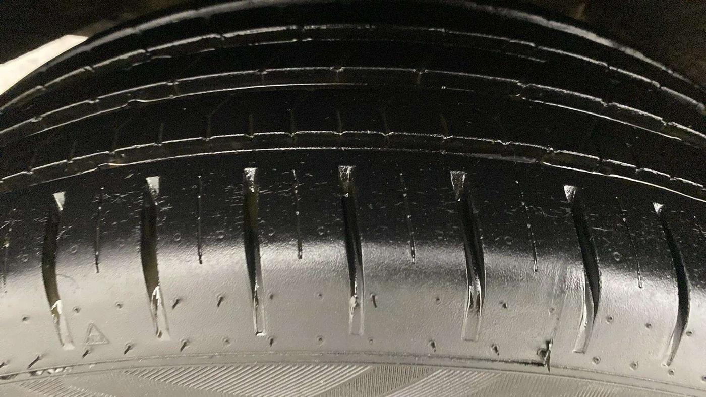 2021 Maruti Baleno ZETA CVT PETROL 1.2, Petrol, Automatic, 20,245 km, Left Front Tyre Tread