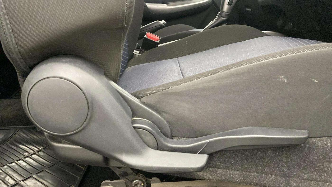2021 Maruti Baleno ZETA CVT PETROL 1.2, Petrol, Automatic, 20,245 km, Driver Side Adjustment Panel