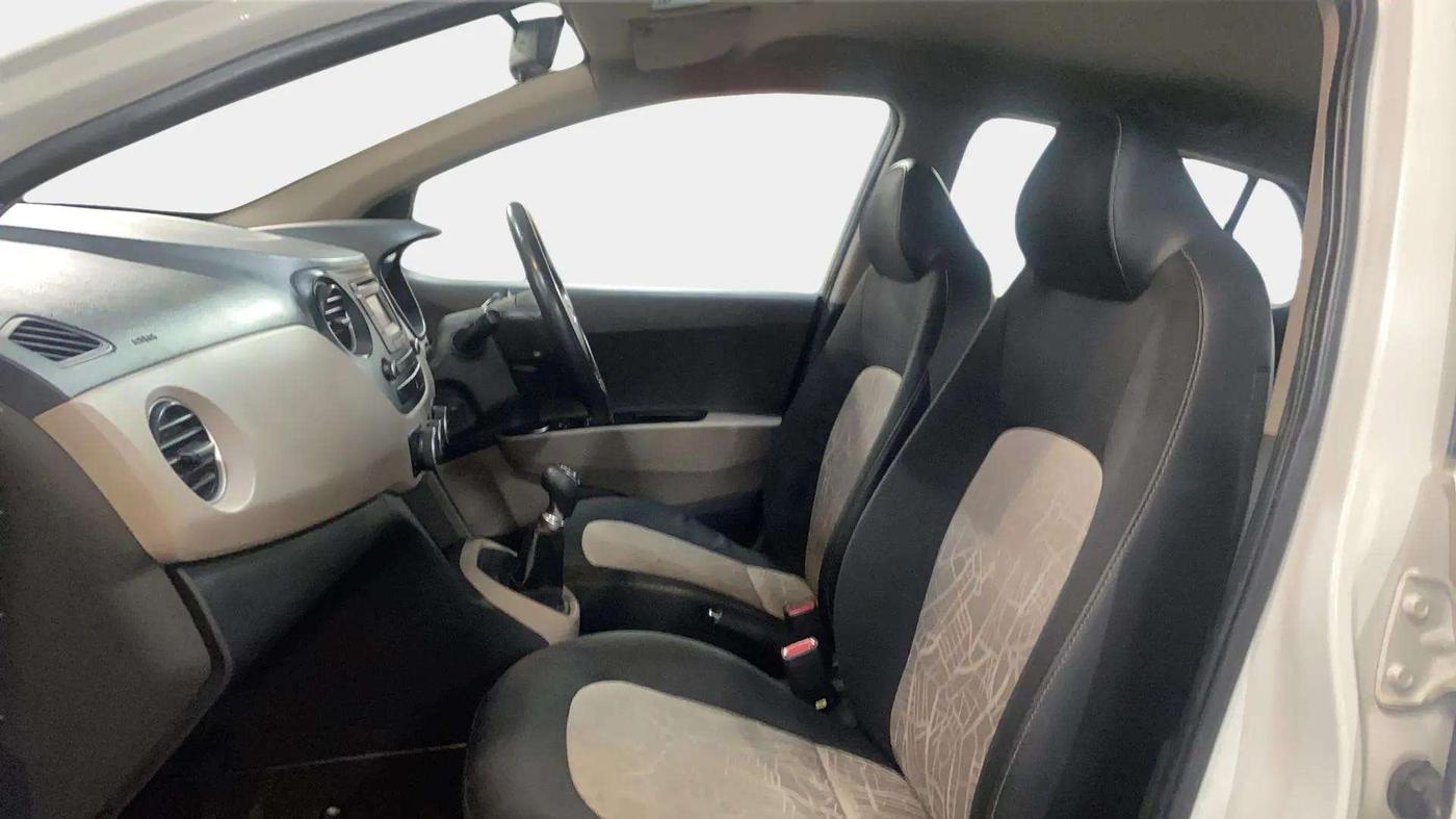 2015 Hyundai Grand i10 ASTA 1.2 KAPPA VTVT, Petrol, Manual, 37,103 km, Right Side Front Door Cabin