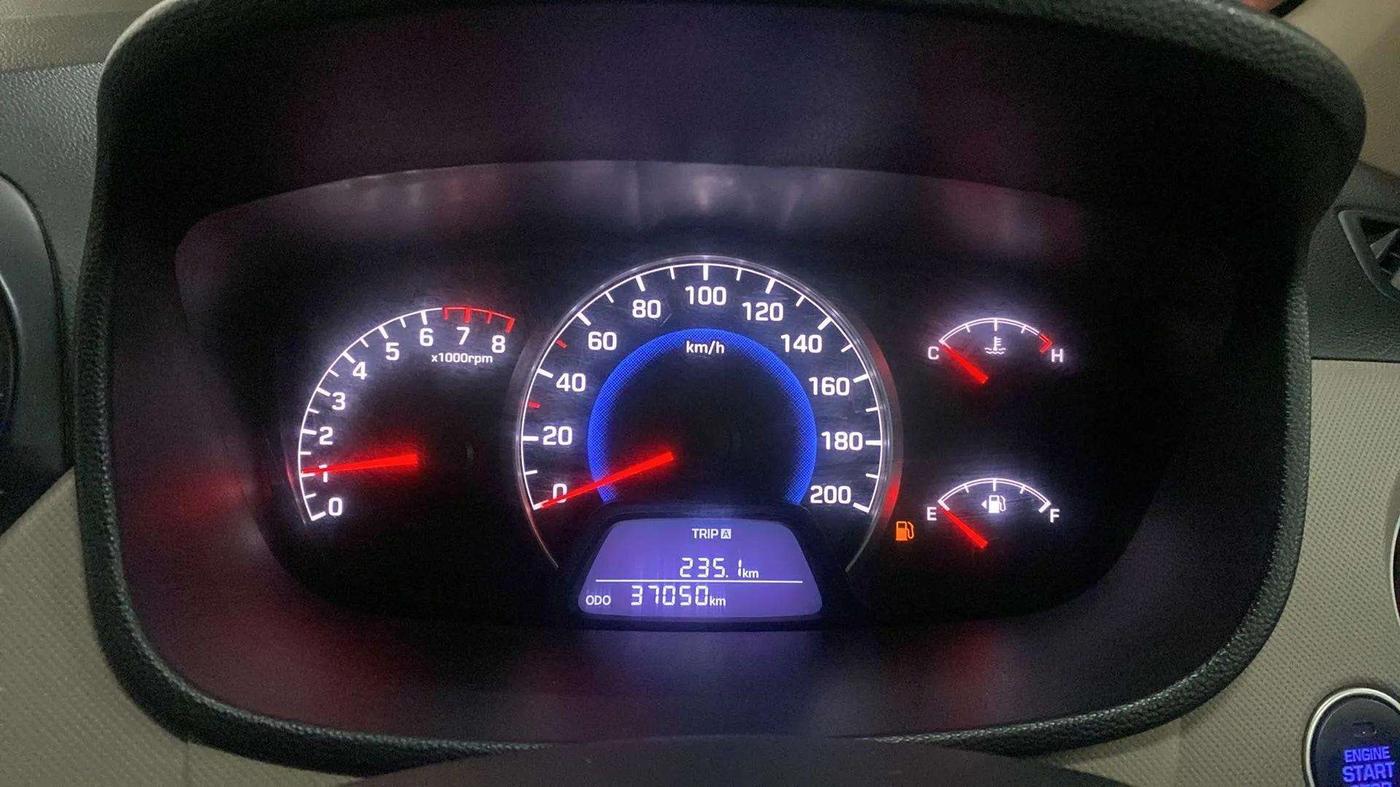 2015 Hyundai Grand i10 ASTA 1.2 KAPPA VTVT, Petrol, Manual, 37,103 km, Odometer Image