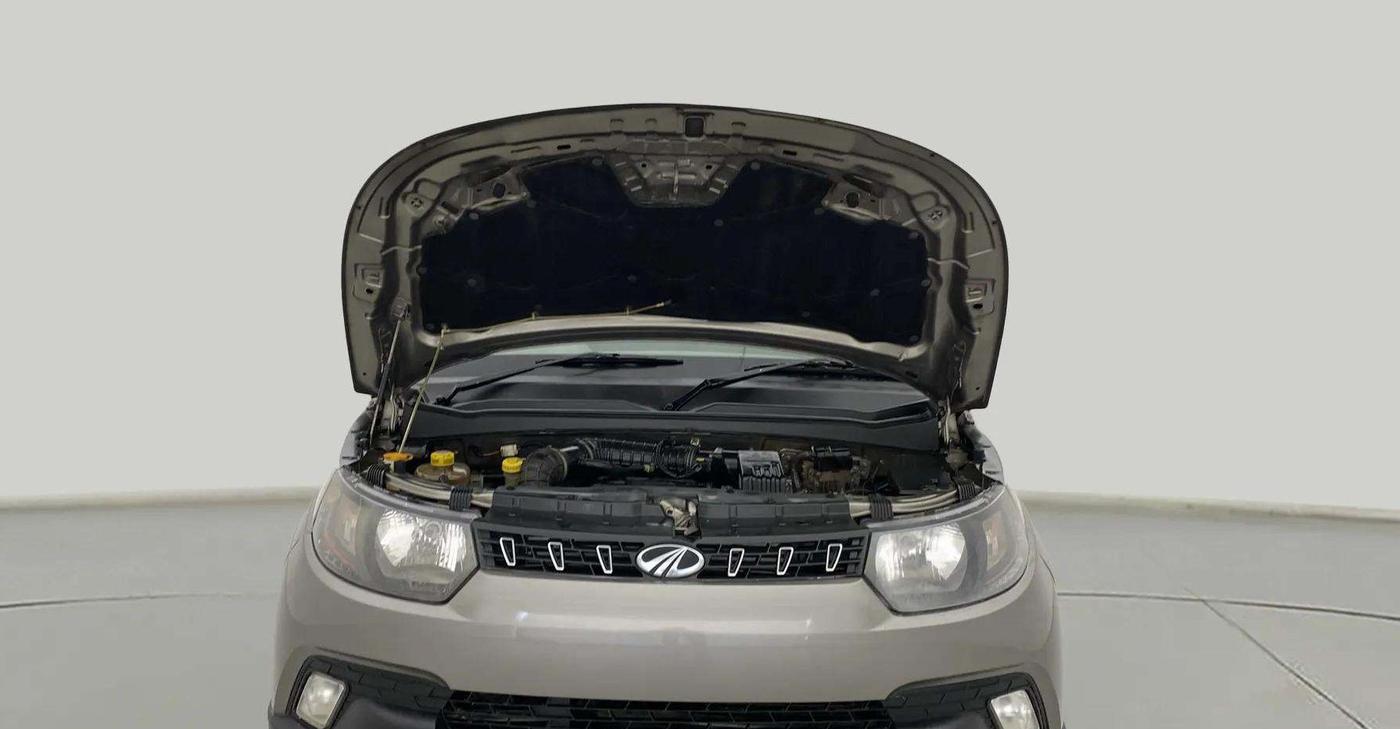 2016 Mahindra Kuv100 K8 D 5 STR, Diesel, Manual, 42,235 km, Open Bonet