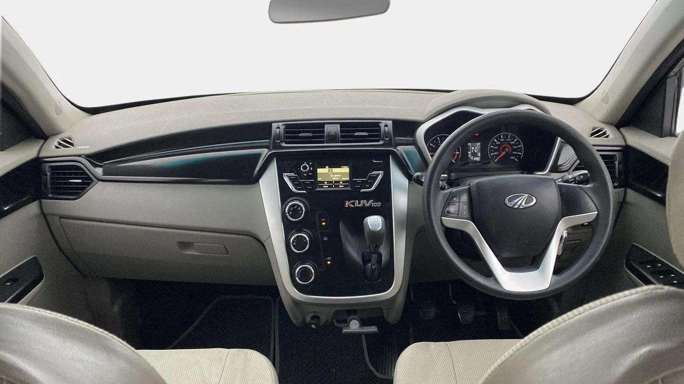 2016 Mahindra Kuv100 K8 D 5 STR, Diesel, Manual, 42,235 km, Dashboard
