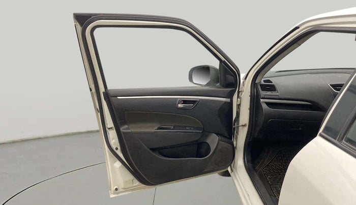 2015 Maruti Swift ZXI, CNG, Manual, 1,02,492 km, LHS Front Door