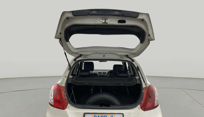 2015 Maruti Swift ZXI, CNG, Manual, 1,02,492 km, Boot Open Zoomed View