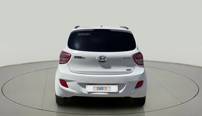 2015 Hyundai Grand i10 SPORTZ 1.2 KAPPA VTVT, Petrol, Manual, 67,931 km, Back/Rear