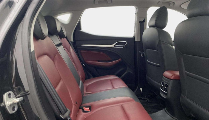 2022 MG ASTOR SAVVY 1.3 TURBO AT S RED, Petrol, Automatic, 29,192 km, Right Side Rear Door Cabin