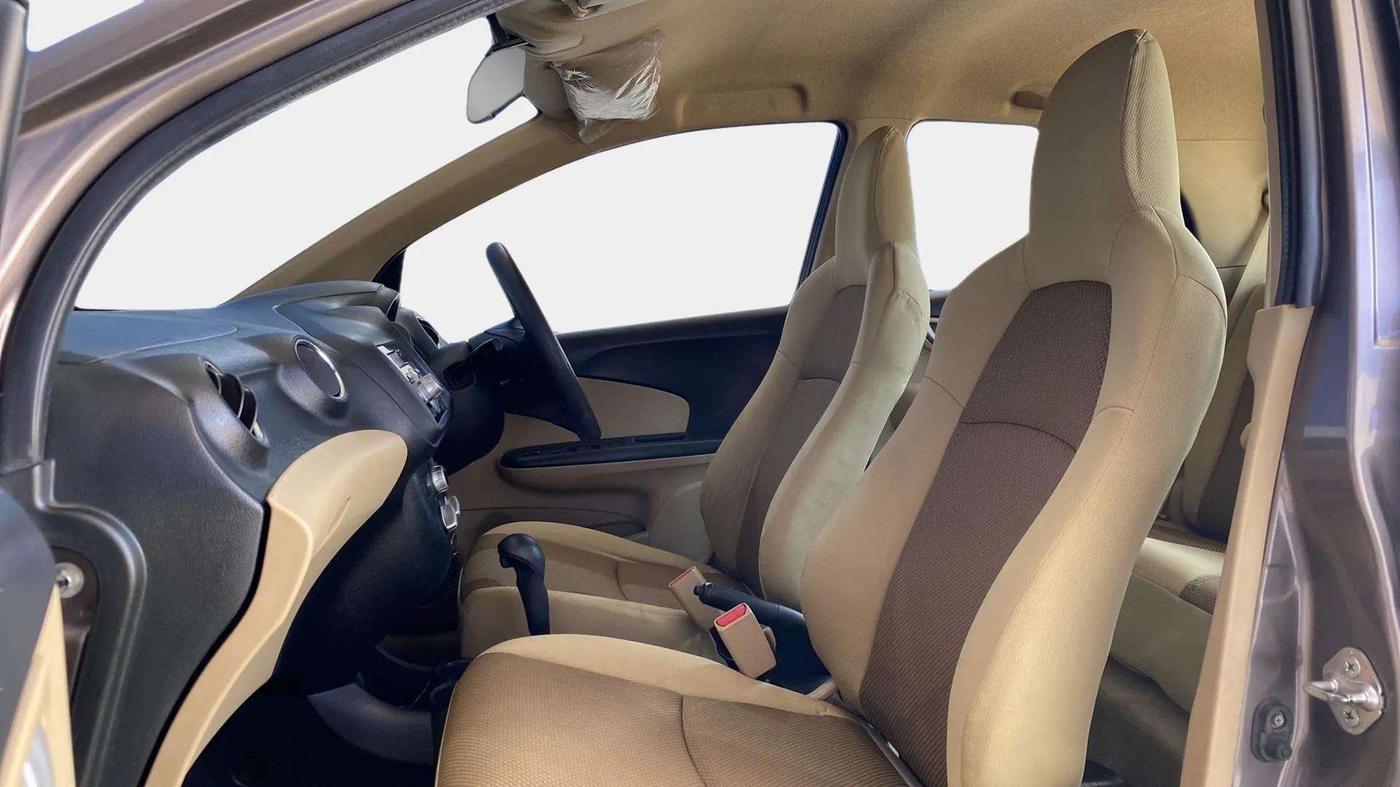 2015 Honda Brio VX AT, Petrol, Automatic, 51,467 km, Right Side Front Door Cabin