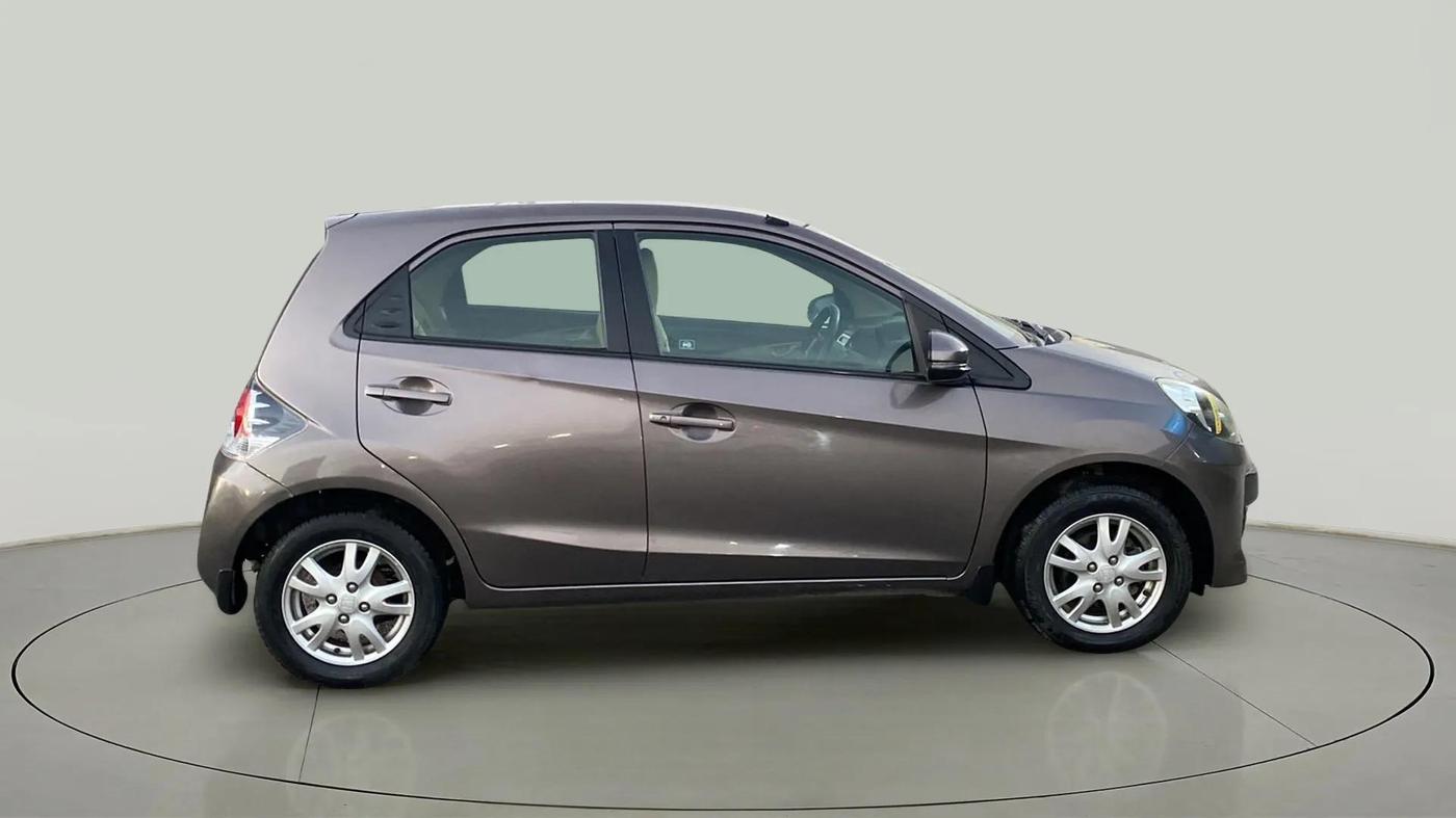 2015 Honda Brio VX AT, Petrol, Automatic, 51,467 km, Right Side View