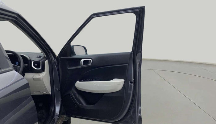 2022 Hyundai VENUE S(O) 1.2, Petrol, Manual, 9,377 km, RHS Front Door