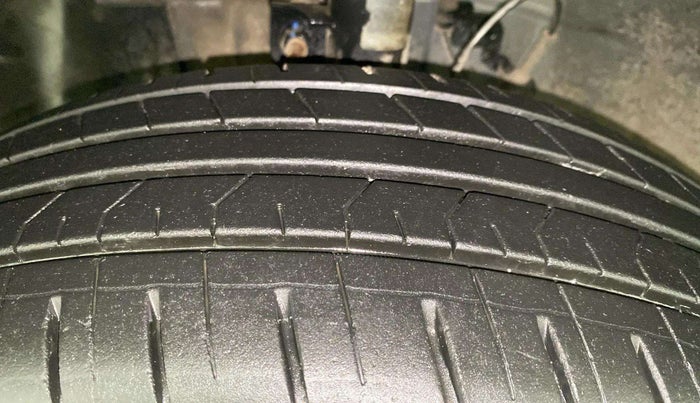 2022 Hyundai VENUE S(O) 1.2, Petrol, Manual, 9,377 km, Left Front Tyre Tread