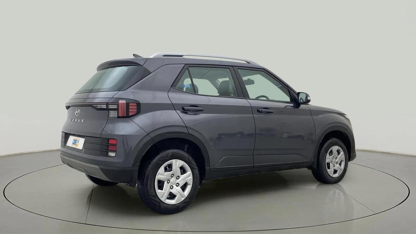 2022 Hyundai VENUE S(O) 1.2, Petrol, Manual, 9,377 km, Right Back Diagonal