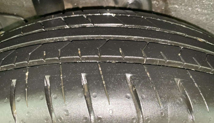2022 Hyundai VENUE S(O) 1.2, Petrol, Manual, 9,377 km, Right Rear Tyre Tread