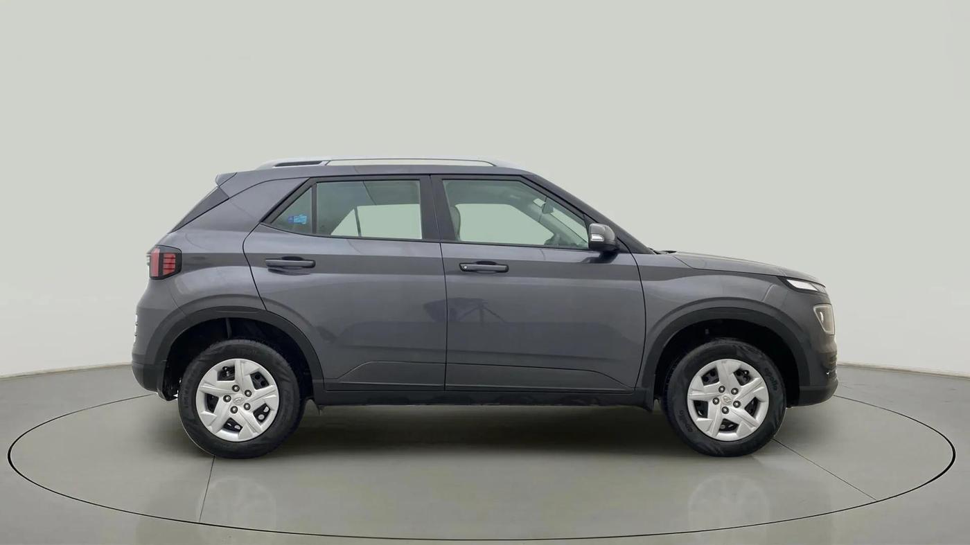 2022 Hyundai VENUE S(O) 1.2, Petrol, Manual, 9,377 km, Right Side View