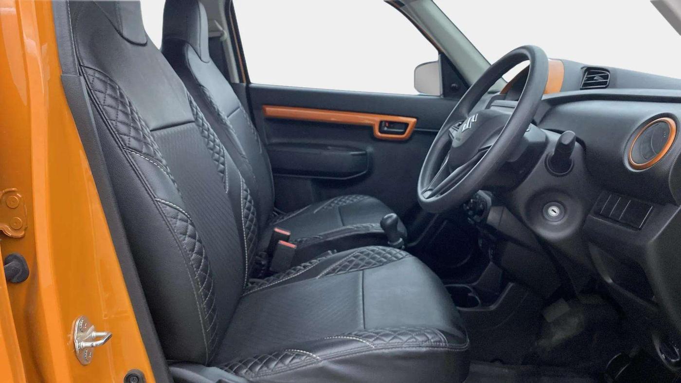 2022 Maruti S PRESSO VXI+, Petrol, Manual, 6,808 km, Right Side Front Door Cabin