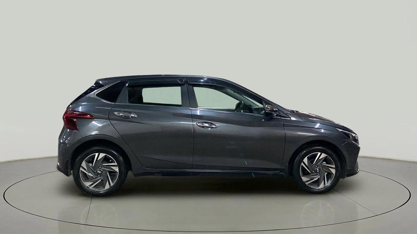 2023 Hyundai NEW I20 ASTA 1.2 MT, Petrol, Manual, 16,031 km, Right Side View