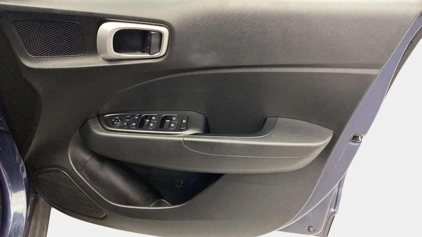 2022 Hyundai VENUE SX 1.5 CRDI, Diesel, Manual, 50,640 km, Driver Side Door Panels Control