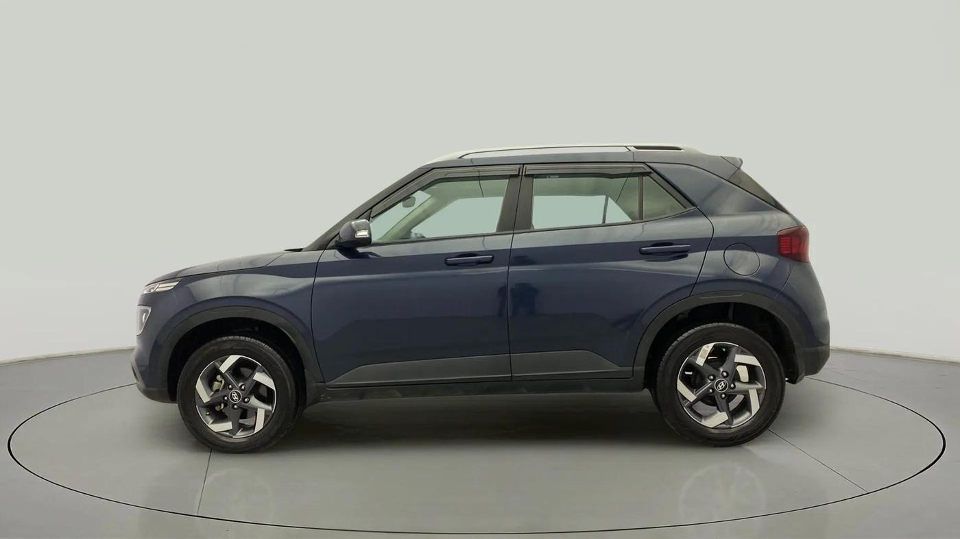 2022 Hyundai VENUE SX 1.5 CRDI, Diesel, Manual, 50,640 km, Left Side