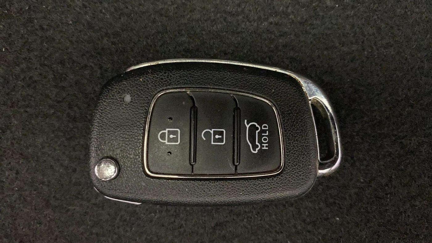 2022 Hyundai VENUE SX 1.5 CRDI, Diesel, Manual, 50,640 km, Key Close Up