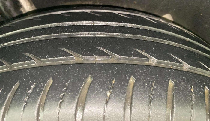 2019 Ford Ecosport TITANIUM + 1.5L PETROL AT, Petrol, Automatic, 31,992 km, Right Rear Tyre Tread