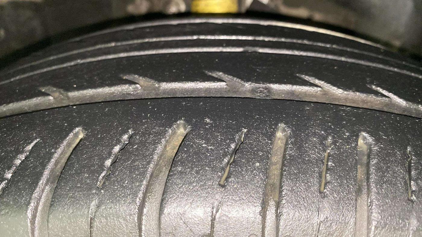 2019 Ford Ecosport TITANIUM + 1.5L PETROL AT, Petrol, Automatic, 31,992 km, Right Front Tyre Tread