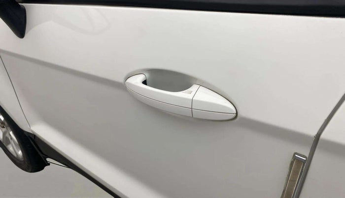 2019 Ford Ecosport TITANIUM + 1.5L PETROL AT, Petrol, Automatic, 31,992 km, Front passenger door - Paint minor damage