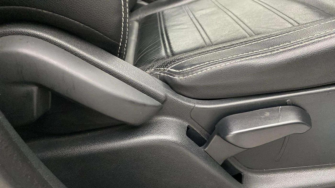 2019 Ford Ecosport TITANIUM + 1.5L PETROL AT, Petrol, Automatic, 31,992 km, Driver Side Adjustment Panel