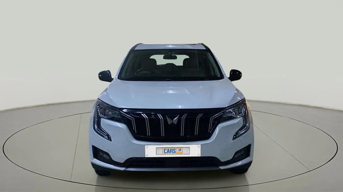2024 Mahindra XUV700 AX 5 D MT 5 STR, Diesel, Manual, 17,661 km, Front