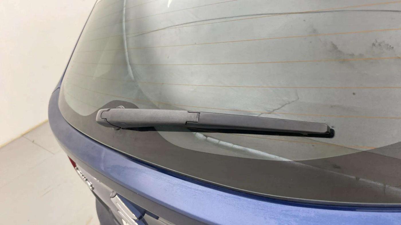 2018 Maruti IGNIS ZETA 1.2 AMT, Petrol, Automatic, 25,974 km, Rear Wiper