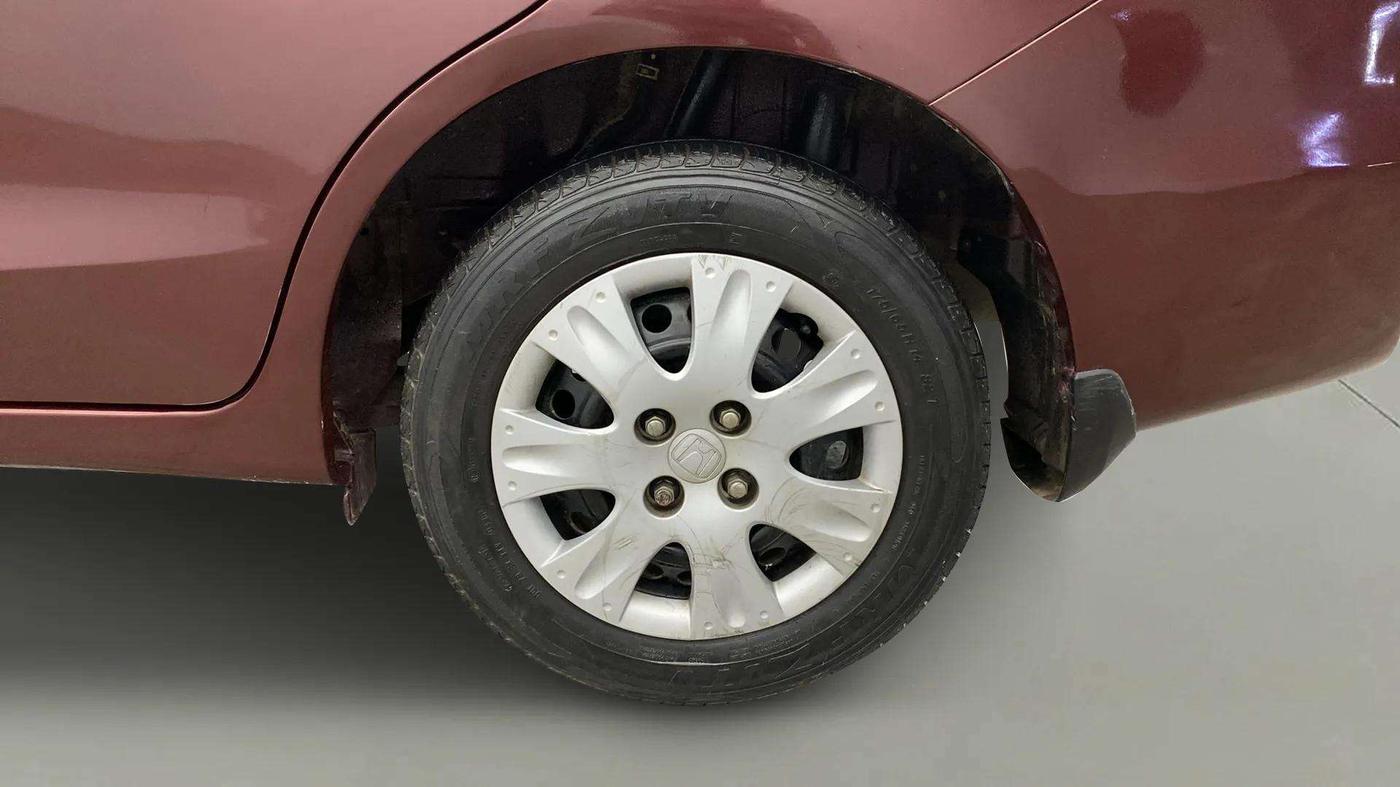 2016 Honda Amaze 1.2L I-VTEC S, CNG, Manual, 32,219 km, Left Rear Wheel