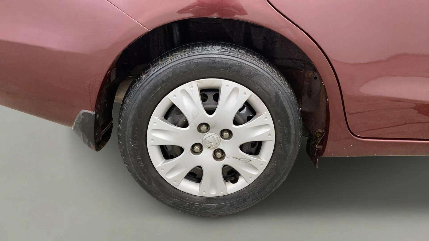 2016 Honda Amaze 1.2L I-VTEC S, CNG, Manual, 32,219 km, Right Rear Wheel