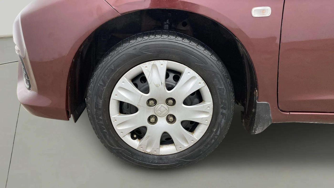 2016 Honda Amaze 1.2L I-VTEC S, CNG, Manual, 32,219 km, Left Front Wheel
