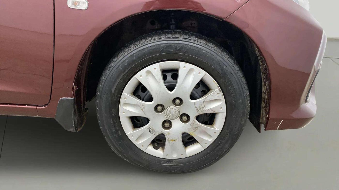 2016 Honda Amaze 1.2L I-VTEC S, CNG, Manual, 32,219 km, Right Front Wheel